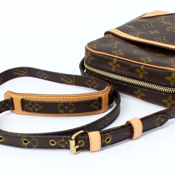 Louis Vuitton Monogram Danube Crossbody - Picture 7 of 12